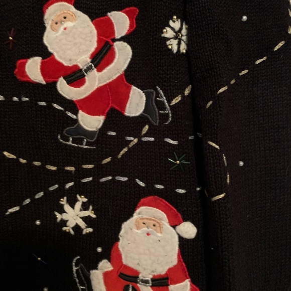 Christmas Sweater - Picture 3 of 6